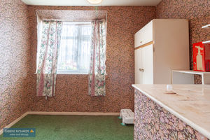 Bedroom- click for photo gallery